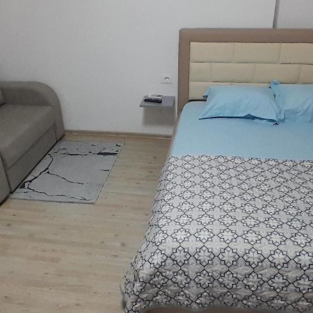 Klent Studio Apartment Pogradec Bagian luar foto
