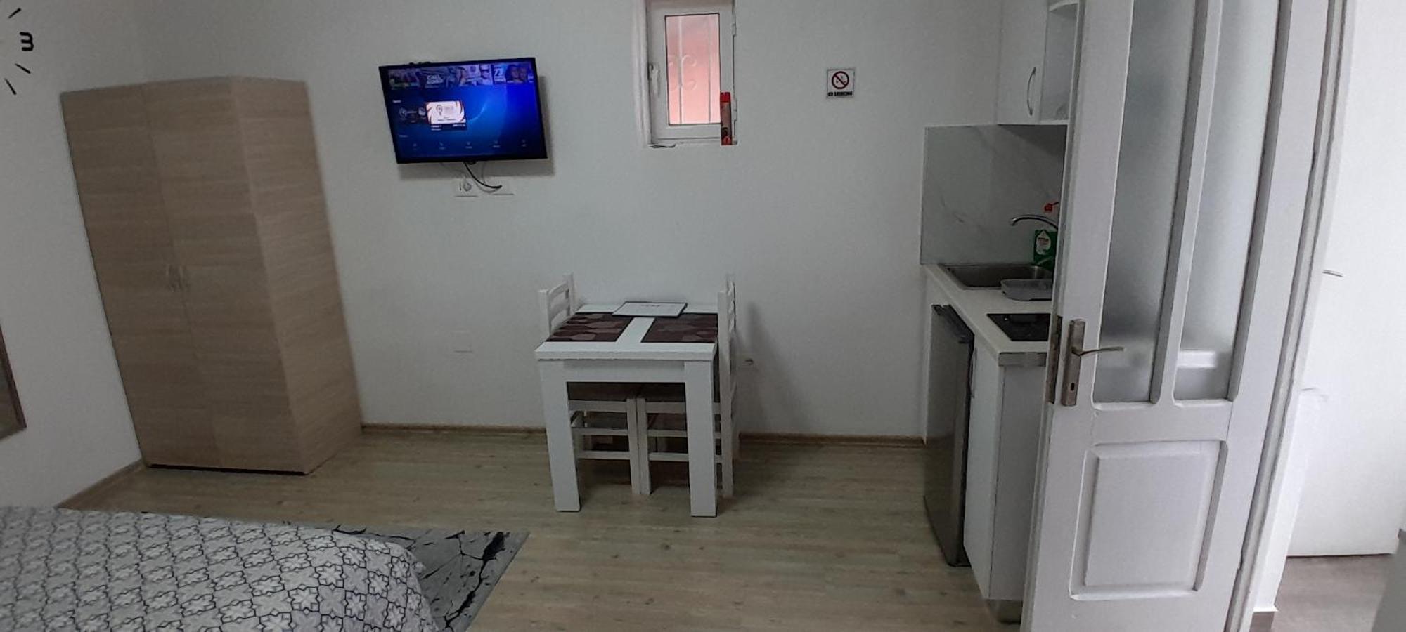 Klent Studio Apartment Pogradec Bagian luar foto